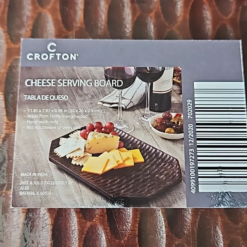 Crofton 100% Mango Wood Cheese Serving Tray New in Package